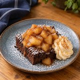Almás-fahéjas brownie